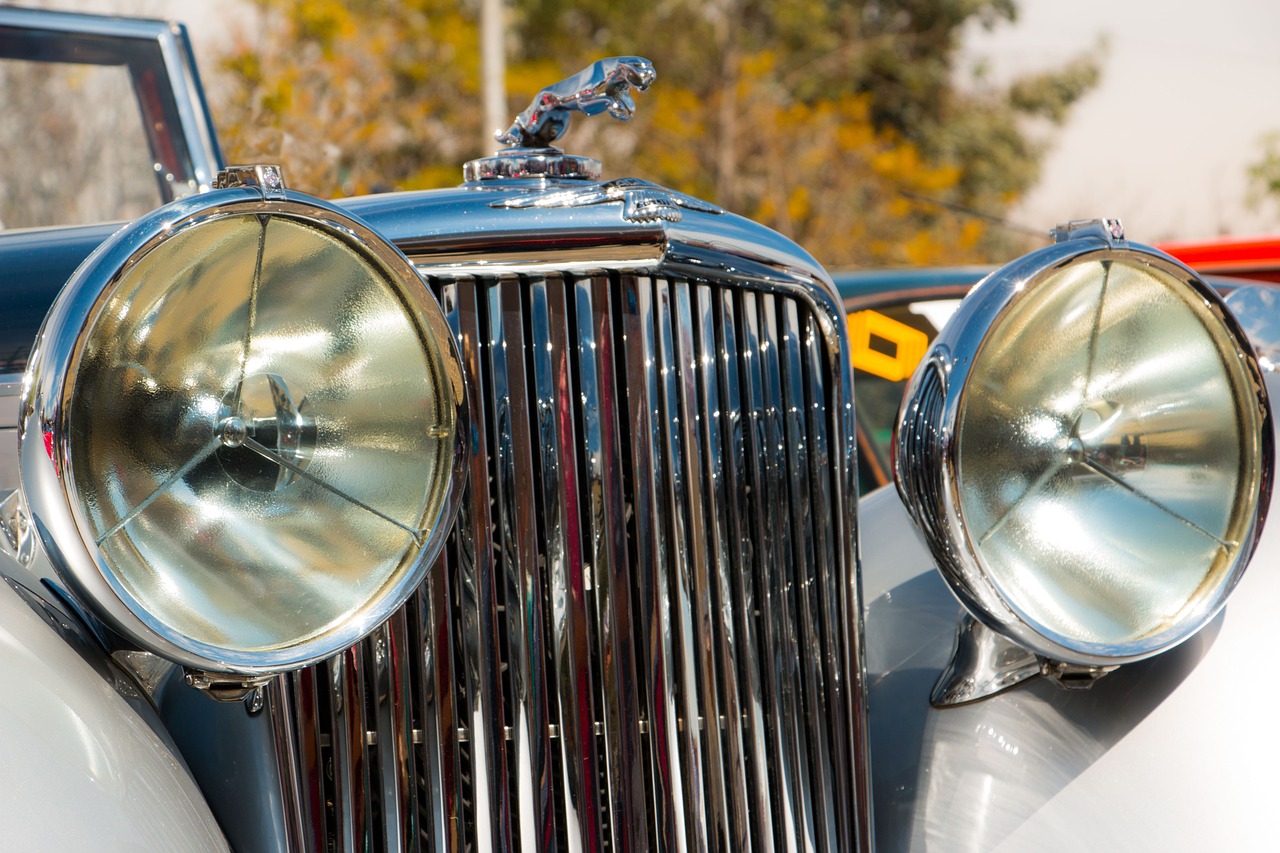 已绑卡实名账号：短信推广如何帮助新兴行业发展？